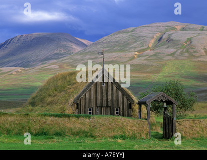 Alten Rasen Kirche Grafakirkja, Groef, Skagafjoerthur, Island Stockfoto