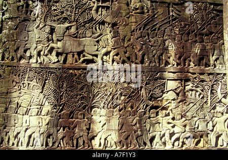 Nahaufnahme von Bas-Relief/Temple Frieze, The Bayon, Angkor Thom, Kambodscha Stockfoto