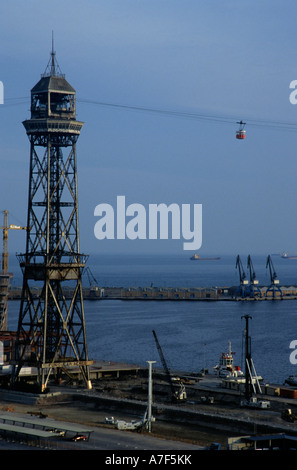 Seilbahnen über Port Vell Barcelona Spanien Stockfoto