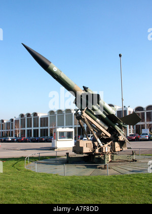 Royal Air Force Museum, Hendon London Bloodhound Missile am Haupteingang England Großbritannien Stockfoto