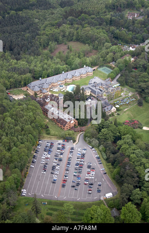 Hohen Niveau schrägen Luftbild Norden östlich von Pennyhill Park Hotel und Spa Bagshot Surrey GU19 England Großbritannien Stockfoto