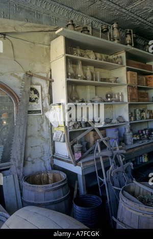 Die Boone laden und Lager in der Geisterstadt Bodie, Kalifornien, USA Stockfoto