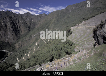 SA, Peru, Machu Picchu Machu Picchu Ruinen und langen, kurvenreichen Fahrt, obere Machu Picchu Ruinen Stockfoto