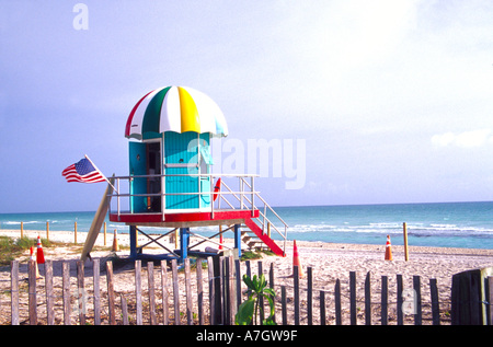 NA, USA, Dade County, Florida, Miami, Miami Beach, South Beach, Life Guard Station Stockfoto