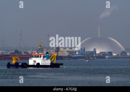 Die Energie-Rückgewinnung-Facilicity dome eine Deponie in Southampton England Südengland Stockfoto