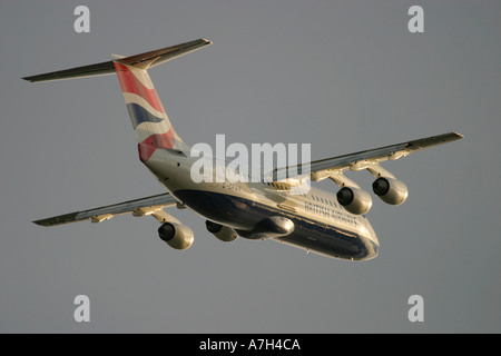 British Airways British Aerospace Avro RJ 100 146 RJ100 am London City Airport Stockfoto