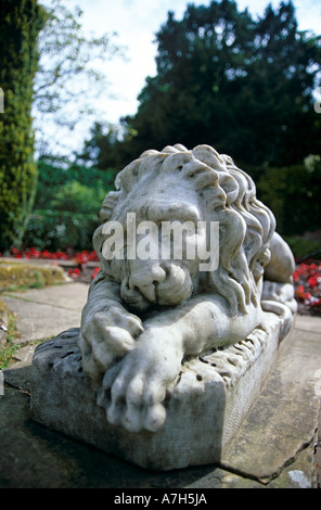 Schlafen Löwe Skulptur. Stockfoto