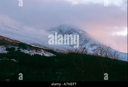 Stratuswolken über Ben Nevis, Schottland. Stockfoto