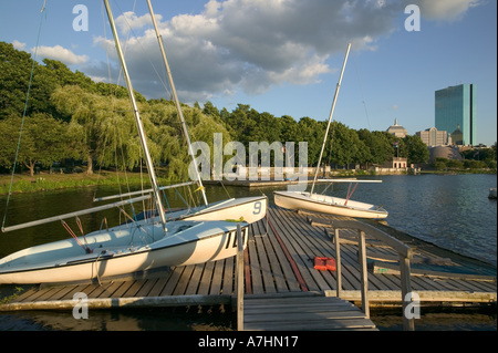 USA, Massachusettes, Boston: Back Bay View & Charles River von Community-Bootfahren-Bereich Stockfoto