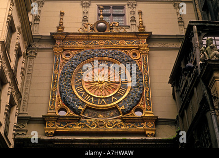 astronomische Uhr, Gros Horloge, Rue du Gros Horloge, Stadt Rouen Haute-Normandie, Frankreich Stockfoto