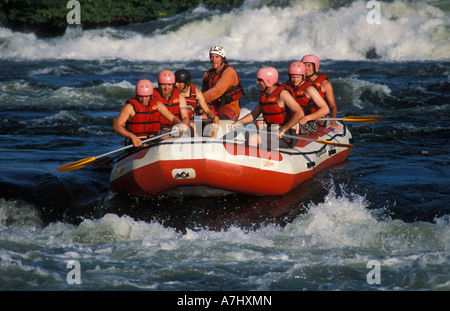 Wildwasser-rafting auf dem Nil Bujagali Falls Uganda Stockfoto