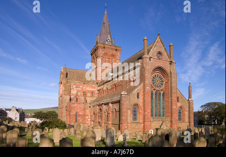 dh St Magnus Cathedral KIRKWALL ORKNEY Graveyard orkneys Stockfoto