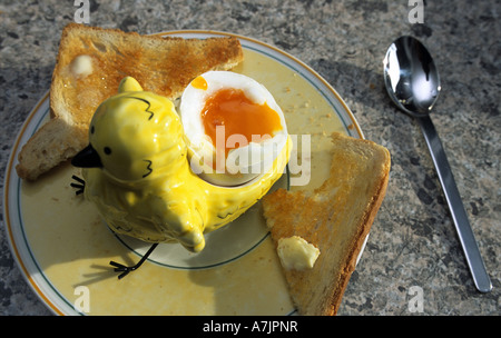 weich gekochtes Ei mit toast Stockfoto