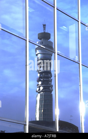 Fenster-Reflexion des BT British Telecom Tower in London UK Stockfoto