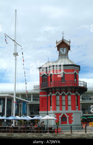 Die Hafen-Kapitäne Clock Tower und Office V & Waterfront-Kapstadt-Südafrika Stockfoto