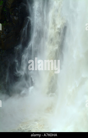 Nahaufnahme des Wasserfalls am Umgeni River bei Howick-Natal South Africa Stockfoto