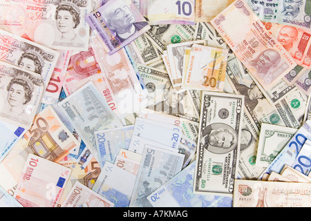 Verschiedenen Währungen, darunter US-Dollar, Euro, Pfund Sterling und indischen Rupien. Stockfoto
