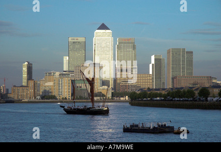 Blick auf Canary Wharf in London Docklands, London, Vereinigtes Königreich Stockfoto