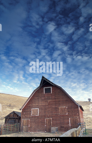 NA, USA, NE Oregon Wallowa County, rote Scheune Stockfoto