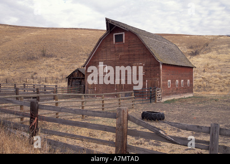 NA, USA, NE Oregon Wallowa County, rote Scheune Stockfoto