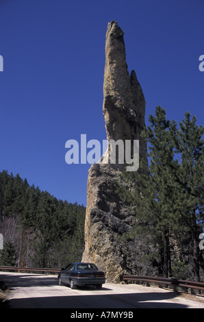 N.a., USA, South Dakota, Custer St. Park, Granitfelsen auf Nadeln Highway Stockfoto