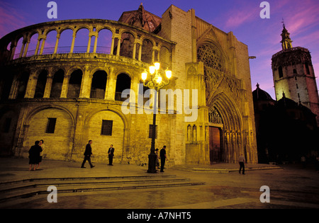 Spanien, Valencia, Plaza De La Virgen, die Kathedrale von der Seite der Puerta de Los Apostoles gesehen (der Apostel ' Gate) Stockfoto