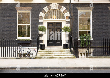 Architektur an der Bedford Square WC1 in der Nähe von Tottenham Court Road und Russell Square in London Stadt England UK 15 03 2007 Stockfoto