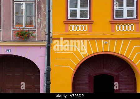 Bunte Häuser in der Zitadelle, Sighisoara/Schäßburg, Siebenbürgen, Rumänien Stockfoto