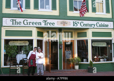 Leesburg Virginia, Loudoun County, South King Street, The Green Tree, wood, plant, Flora, Restaurant Restaurants Essen Essen Essen Café Cafés, VA0808040133 Stockfoto