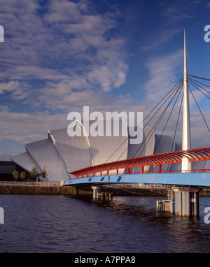 Das Scottish Exhibition und Conference Centre und die Glocken-Brücke über den River Clyde, Glasgow, Schottland, UK Stockfoto