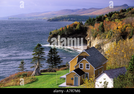 Kanada, Provinz Quebec, Gaspesie, Forillon Nationalpark, traditionelles Haus in Anse-Blanchette Stockfoto