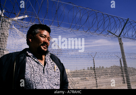 Südafrika, Robben Island Gefängnis in der Nähe von Kapstadt, Dr. James Marsh, der im Gefängnis mit Nelson Mandela von 1964 bis 1969 war Stockfoto