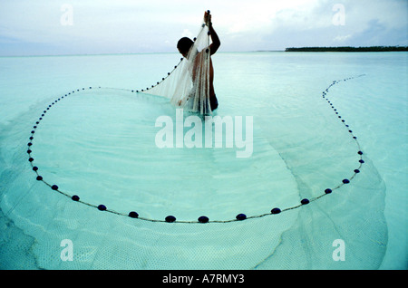 Französisch-Polynesien, Tetiaroa Island, ein Fisherman Stockfoto