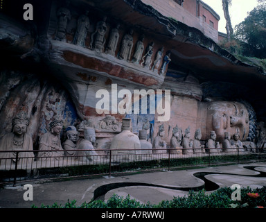 Skulpturen eingestürzt auf Felsen Gesicht, Dazu Grotten, Chongqing, China Stockfoto