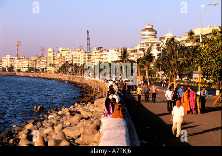 Indien, Bundesstaat Maharashtra, Bombay (Mumbai), Marine Drive Promenade entlang des Meeres Oman Stockfoto