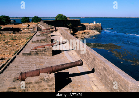 Indien, Union Territory von Daman und Diu, Diu Stadt, portugiesisches Fort an Oman Küste Stockfoto