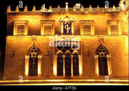 Kroatien, Dalmatien, Dubrovnik, der Sponza-Palast auf Luza Square im Herzen der mittelalterlichen Stadt Stockfoto