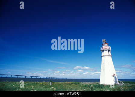 Cape Jourimain Leuchtturm mit Fischadlernest drauf New Brunswick, Kanada Stockfoto