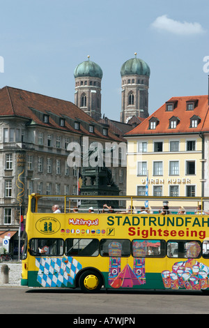 Sightseeing-Bus, Max-Joseph-Platz, München, Upper Bavaria, Bayern, Deutschland Stockfoto