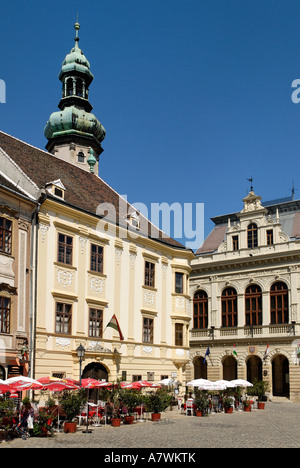 City Square Feind ter mit Feuerturm, historischen alten Stadt von Sopron, Ungarn Stockfoto