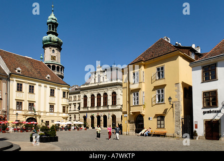 City Square Feind ter mit Feuerturm, historischen alten Stadt von Sopron, Ungarn Stockfoto