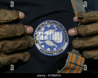 Emblem des Katastrophenschutzes Höhe Leben-Sparer team "Technisches Hilfswerk" Stockfoto