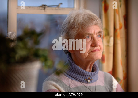 GEMEINDESTEUER DEMONSTRANT SYLVIA HARDY AUS EXETER UK FEB 2007 Stockfoto