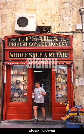 Eine altmodische Konditorei in der Merchants Street in Valletta MALTA Stockfoto