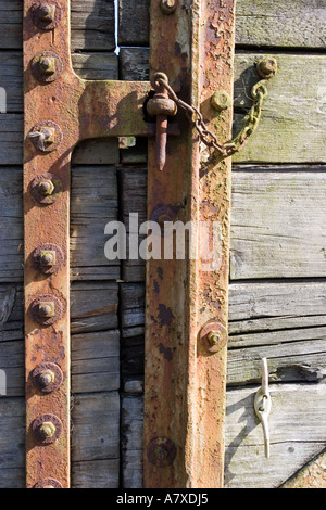 Rusty H hängt von Eisenbahnwaggon Stockfoto