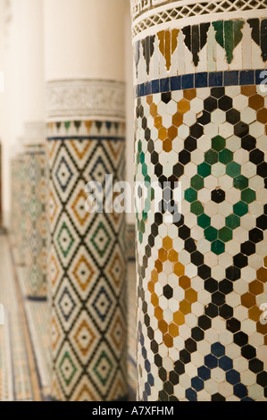 Marokko, Marrakesch: Musee de Marrakesch (untergebracht in einem restaurierten 19. Jahrhundert Riad: Dar Mnebbi) Spalten Stockfoto