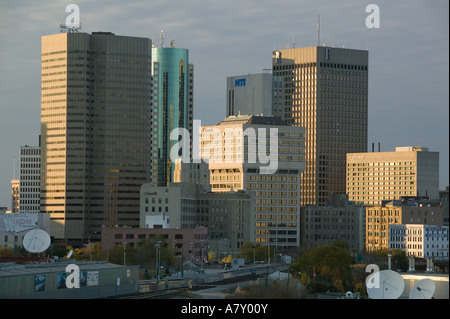 Kanada, Manitoba, Winnipeg: Hochhäuser von Downtown Winnipeg aus der Gabeln Stockfoto