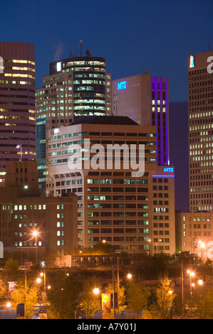 Kanada, Manitoba, Winnipeg: Hochhäuser von Downtown Winnipeg aus der Gabeln Stockfoto