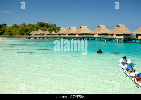 Schöne Bora Bora Nui Resort & Spa. Bora Bora, Gesellschaftsinseln, Französisch-Polynesien. (PR) Stockfoto