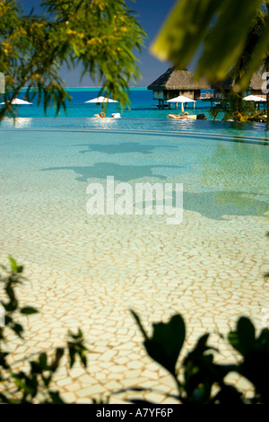 Schöne Bora Bora Nui Resort & Spa. Bora Bora, Gesellschaftsinseln, Französisch-Polynesien. (PR) Stockfoto